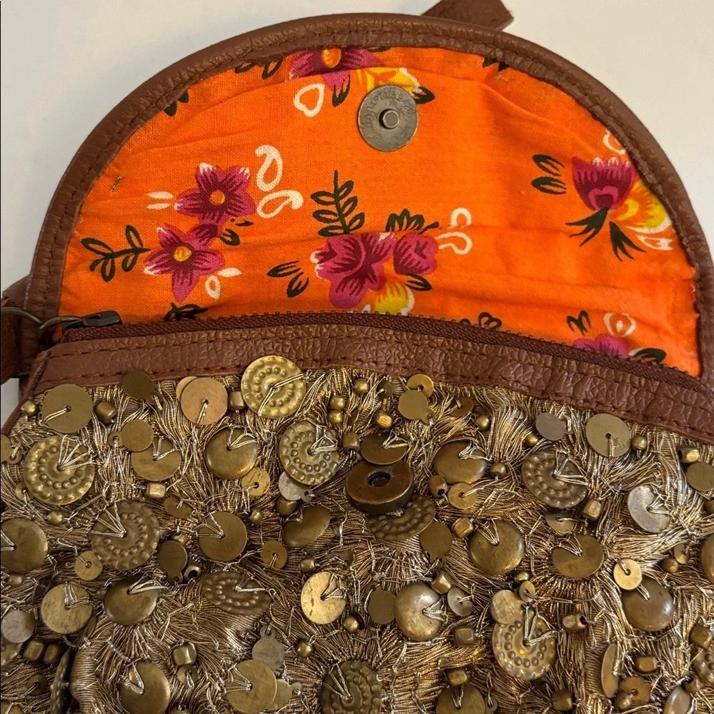 GOLD SEQUIN BEADED WRISTLET WITH BROWN LEATHER NO BRAND TAG MADE IN INDIA